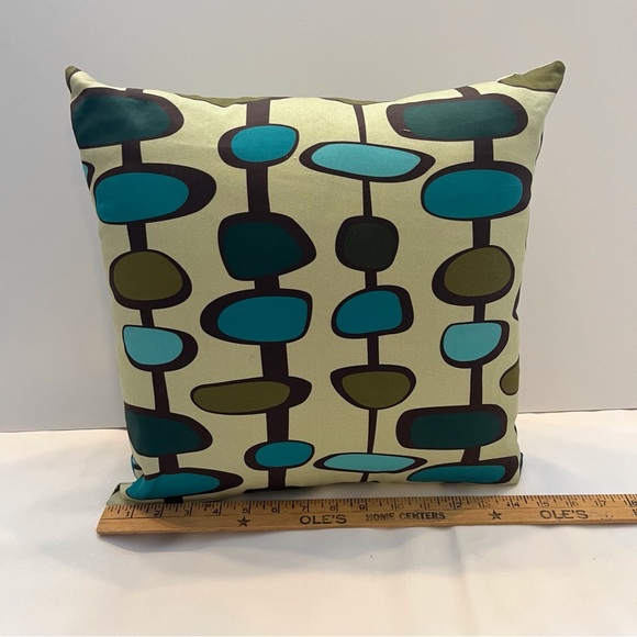 Two Mid Century Atomic Lines Geometric Throw pillow covers with inserts 16”X16” - Picture 6 of 6